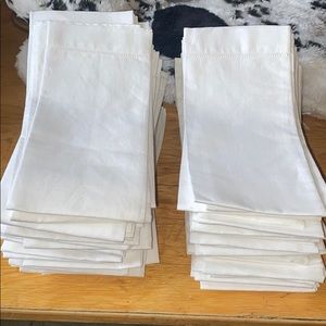 94 Brand new white dinner napkins